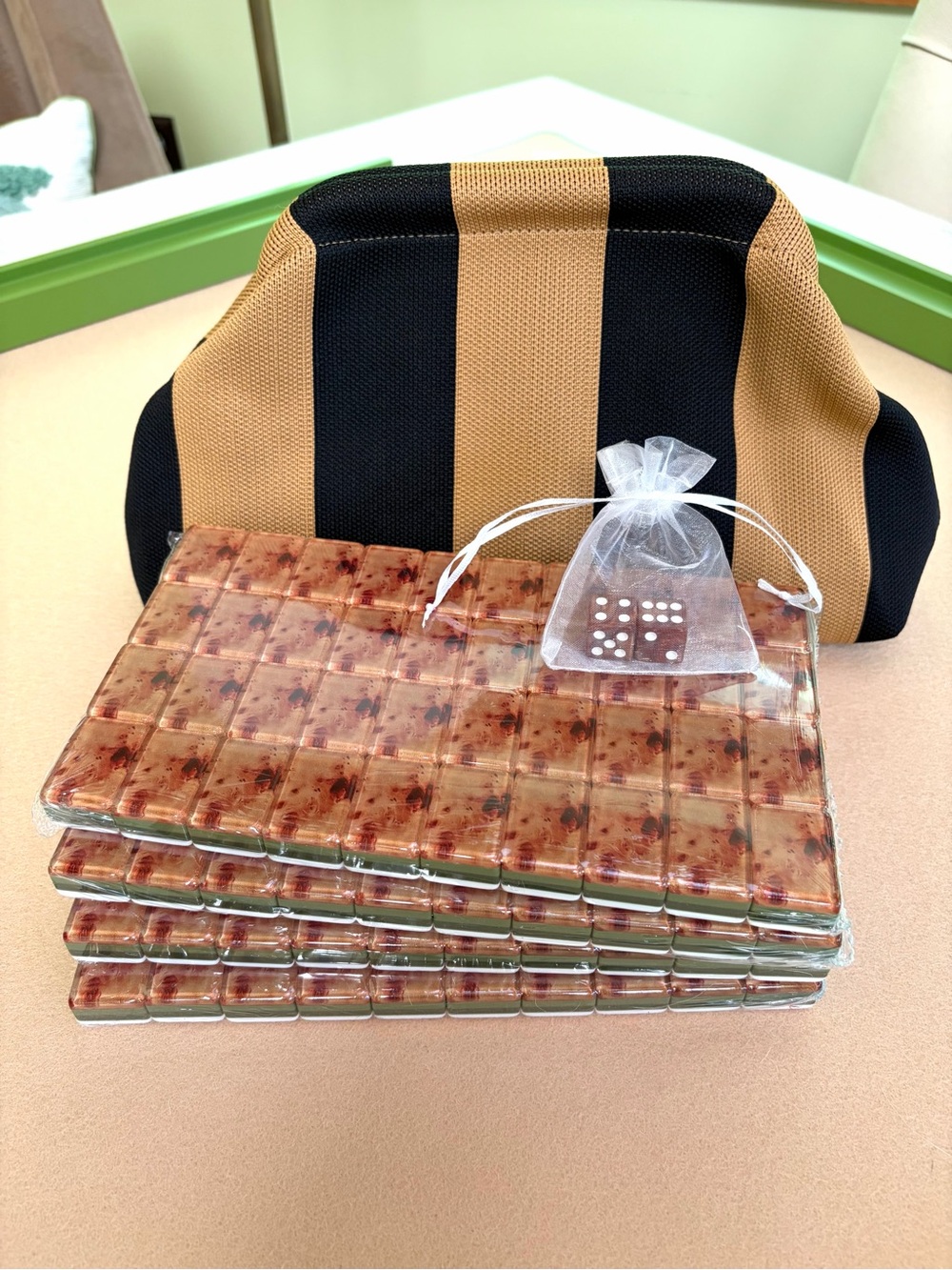 New 🪵 Wood Grain Mahjong Tiles 🀄️ & Tile Bag 🤎💚